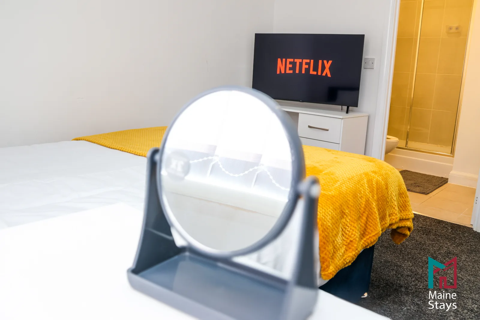 Humber Hub Coventry - Bedroom 4 ensuite: bedroom4 vanity mirror